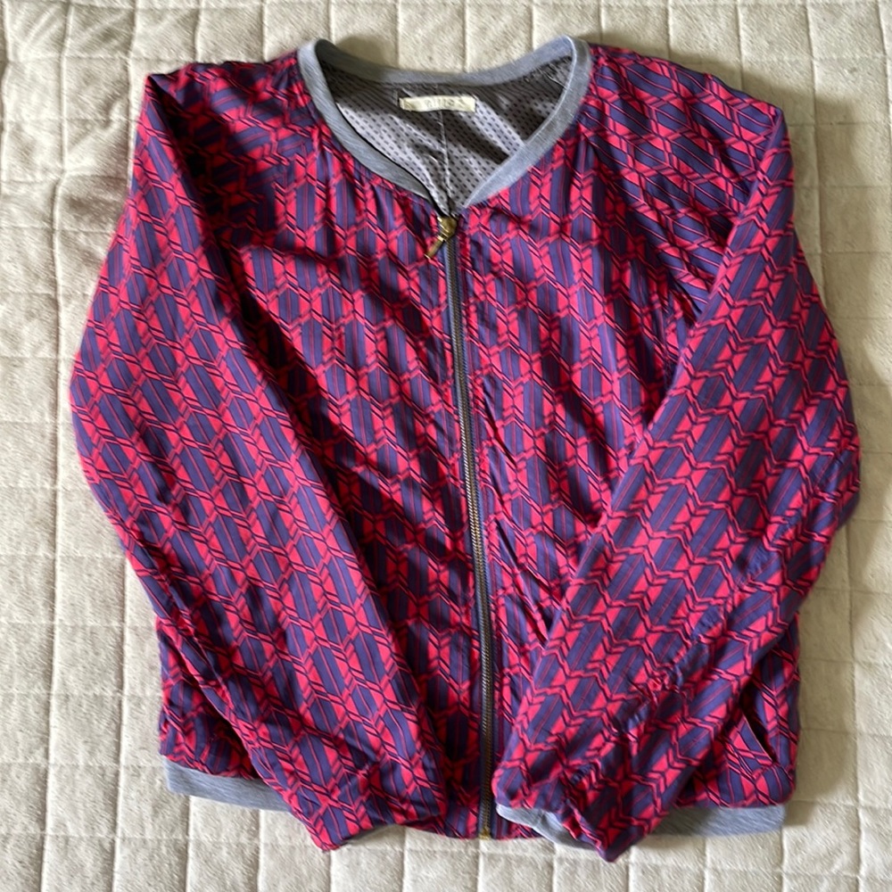 Unique patterned lightweight jacket